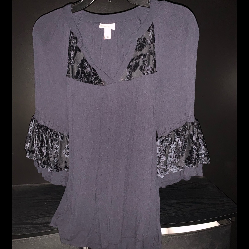 Navy blue top